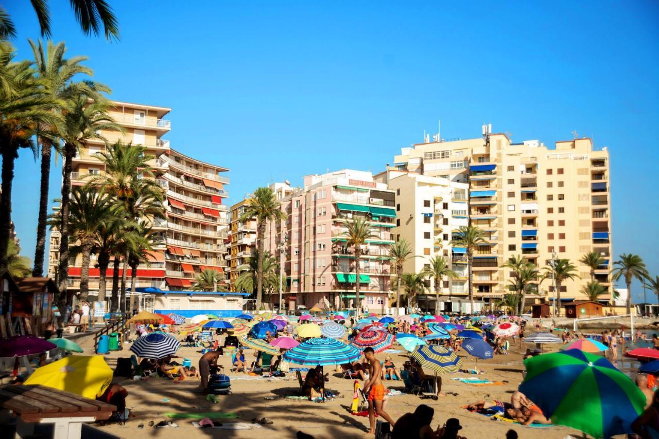 Holiday Studio Jardin Playa Torrevieja Kültér fotó