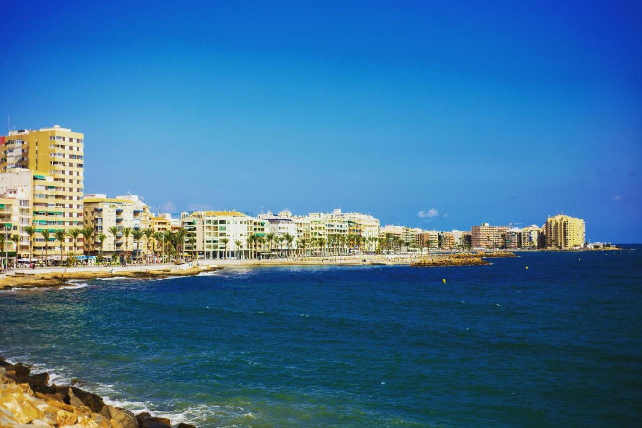 Holiday Studio Jardin Playa Torrevieja Kültér fotó