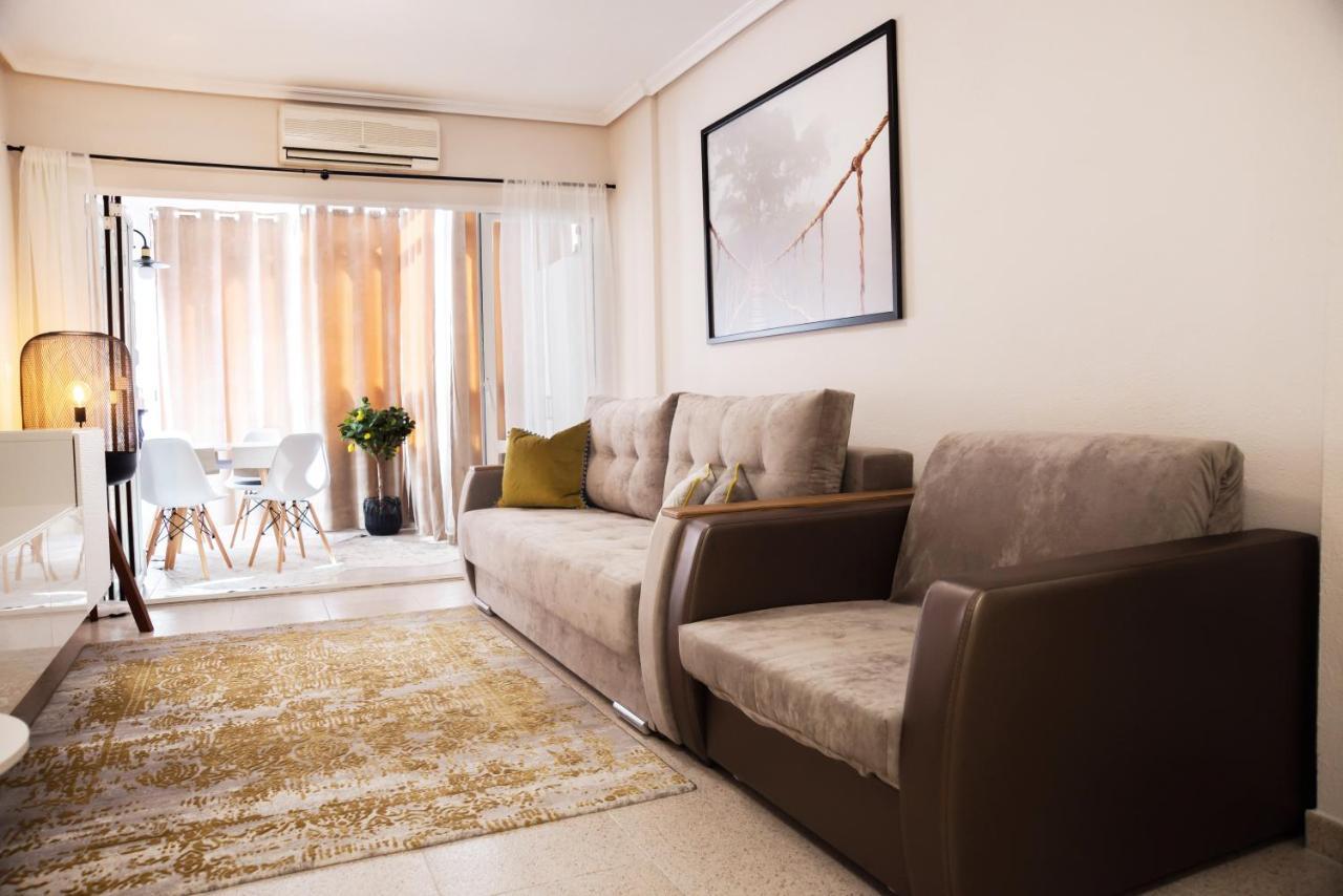 Holiday Studio Jardin Playa Torrevieja Kültér fotó