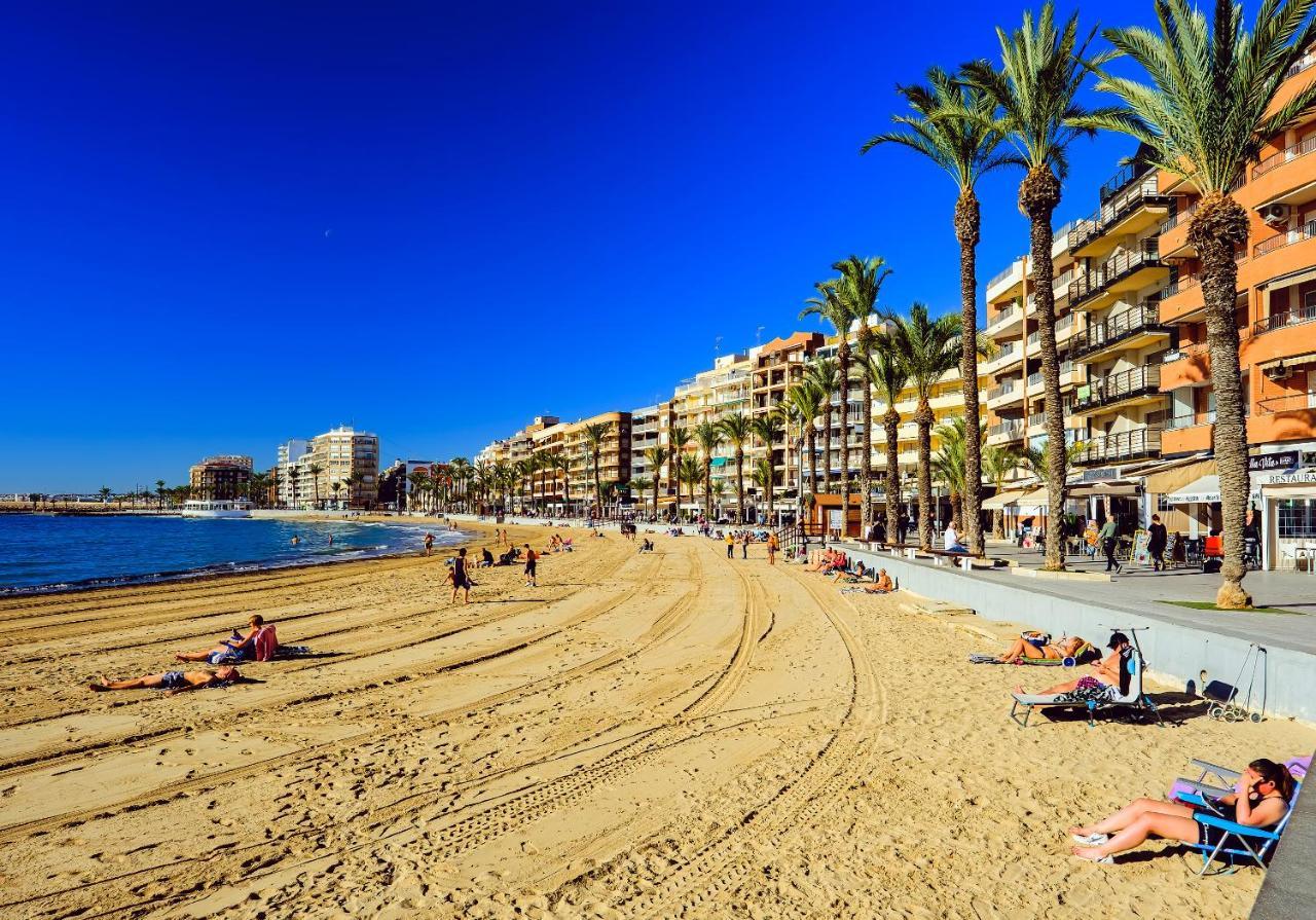 Holiday Studio Jardin Playa Torrevieja Kültér fotó